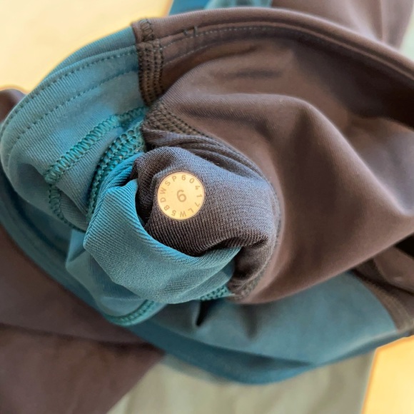 Lululemon legging - Picture 6 of 6